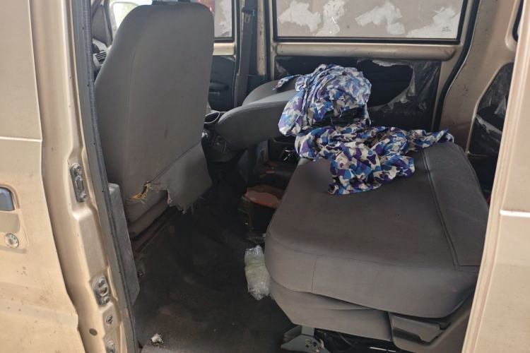 Used Wuling Rongguang 2019 1.5L Extended Basic Version Left Rear Seat
