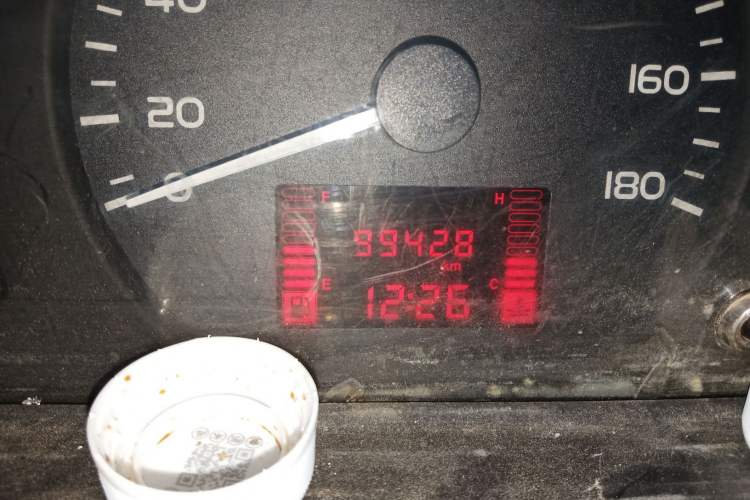 Used Wuling Rongguang 2019 1.2L S Base Model Odometer Close Up
