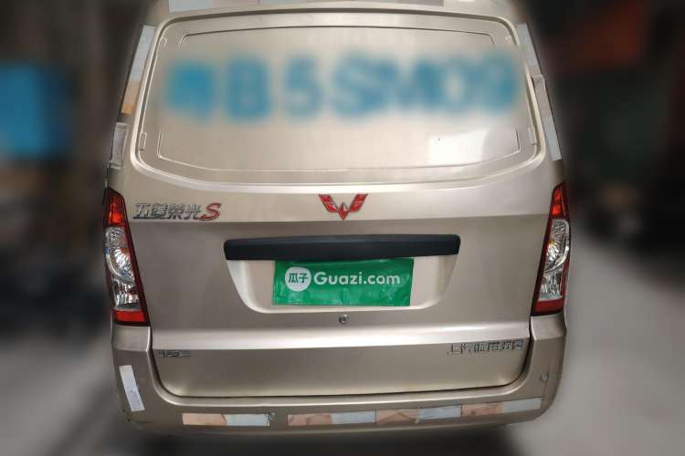Used Wuling Rongguang 2019 1.2L S Van Standard Model with 5 Seats Rear