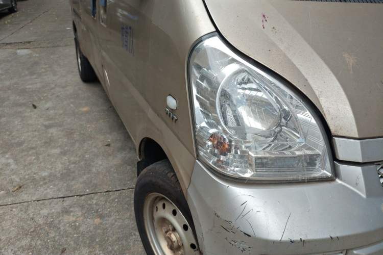 Used Wuling Rongguang 2019 1.5L Extended Basic Version Right Front Headlight