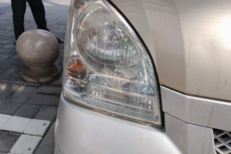 Used Wuling Rongguang 2019 1.5L Extended Basic Version Right Front Headlight