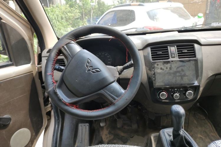 Used Wuling Rongguang 2019 1.2L S Base Model Steering Wheel