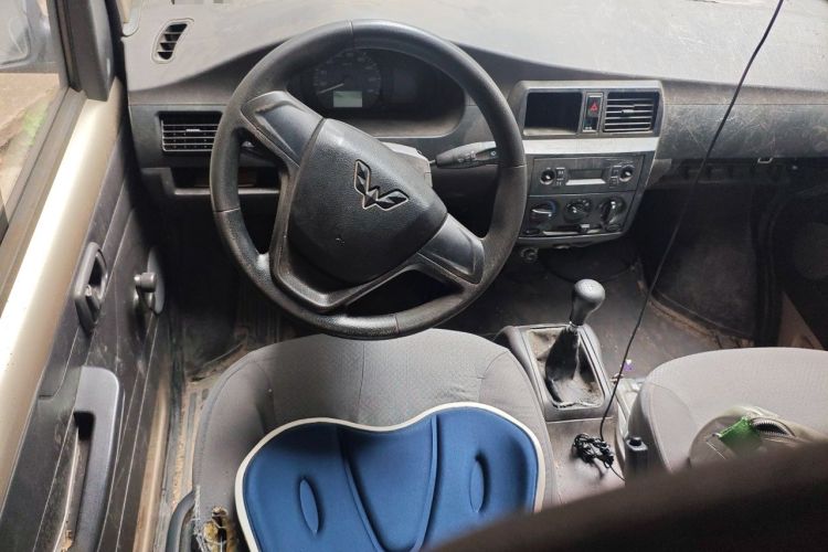 Used Wuling Rongguang 2019 1.5L Extended Basic Version Steering Wheel