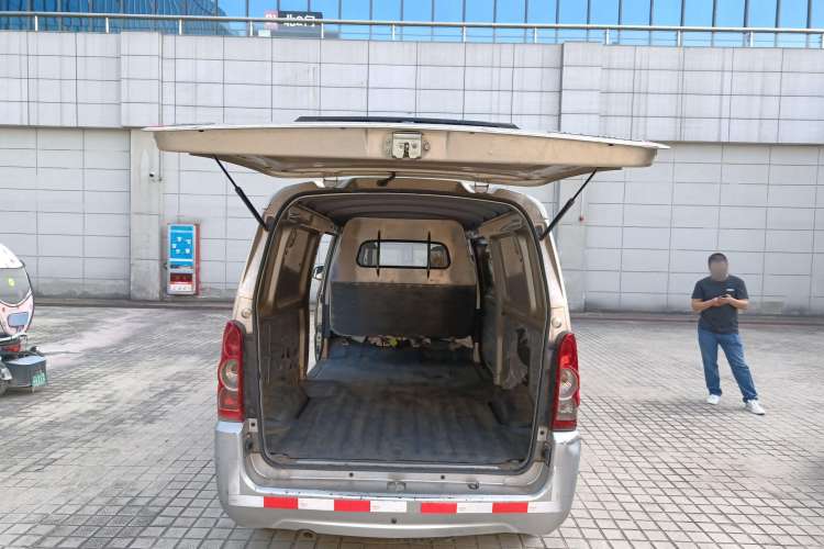 Used Wuling Rongguang 2019 1.5L Extended-Body Van Base Model with 2 Seats Trunk