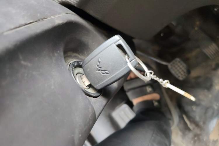 Used Wuling Rongguang 2019 1.2L S Base Model Vehicle Key