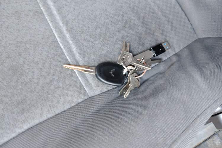 Used Wuling Rongguang 2019 1.5L Extended Basic Version Vehicle Key
