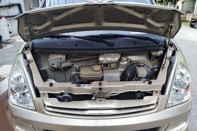 Used Wuling Rongguang  Engine Bay