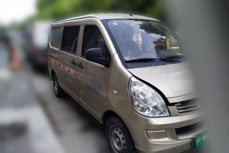 Used Wuling Rongguang  Front Right 45 Deg