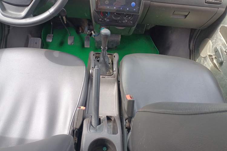 Used Wuling Rongguang 2019 1.5L Extended Basic Version Gear Lever