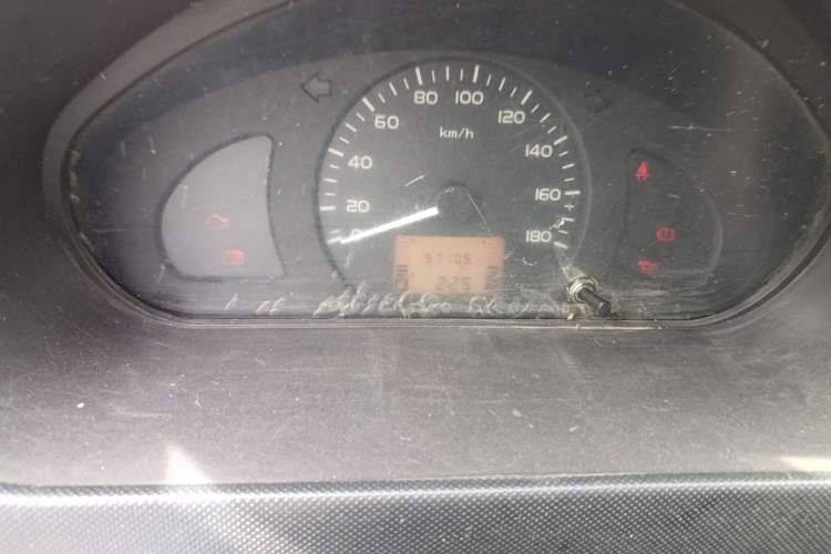 Used Wuling Rongguang 2019 1.5L Extended Basic Version Odometer Close Up