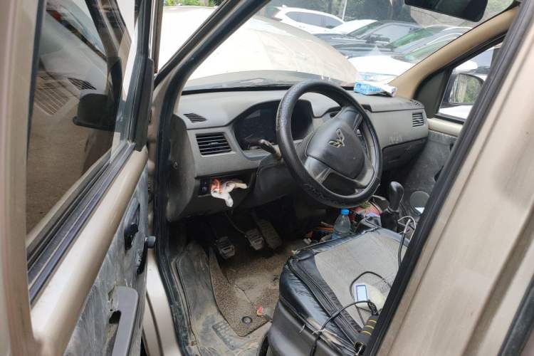 Used Wuling Rongguang 2019 1.2L S Van Utility Model with 2 Seats Driver Seat