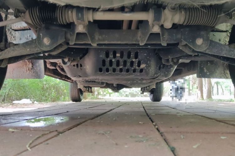 Used Wuling Rongguang 2019 1.2L S Van Standard Model with 5 Seats Chassis Front