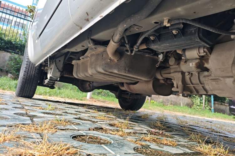 Used Wuling Rongguang 2019 1.5L Extended-Body Van Base Model with 2 Seats Chassis Front Right