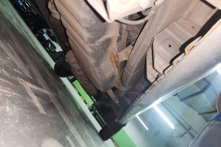 Used Wuling Rongguang 2019 1.5L Extended-Body Van Base Model with 2 Seats Chassis Rear Right