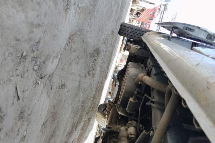 Used Wuling Rongguang 2019 1.5L Extended Basic Version Chassis Rear Right