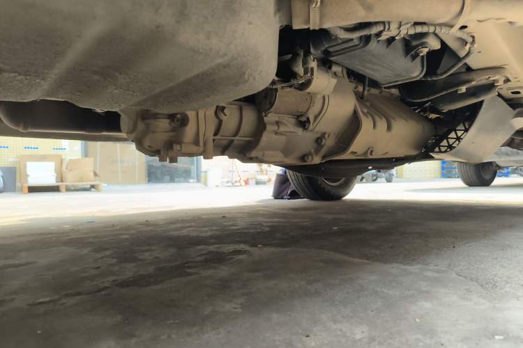 Used Wuling Rongguang 2019 1.5L Extended-Body Van Base Model with 5 Seats Chassis Rear Right