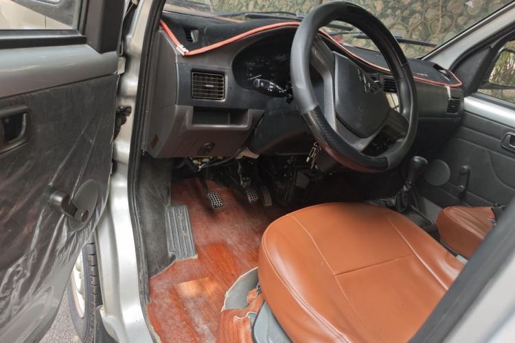 Used Wuling Rongguang 2019 1.5L Extended Basic Version Driver Seat