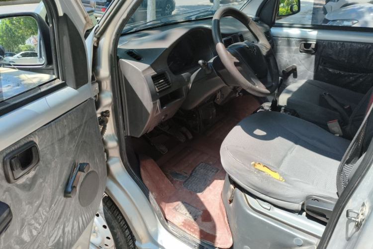 Used Wuling Rongguang 2019 1.5L Extended-Body Van Base Model with 2 Seats Driver Seat