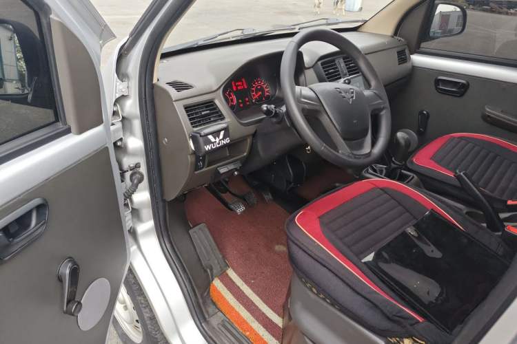 Used Wuling Rongguang 2019 1.5L S Base Version Driver Seat