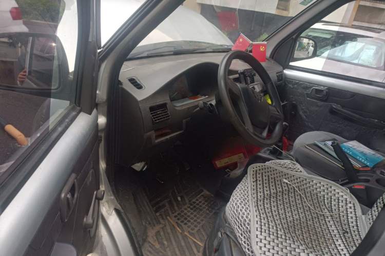 Used Wuling Rongguang 2019 1.5L Extended Basic Version Driver Seat