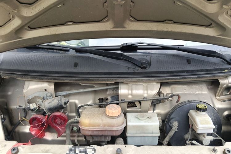 Used Wuling Rongguang 2019 1.2L S Standard Model Engine Bay