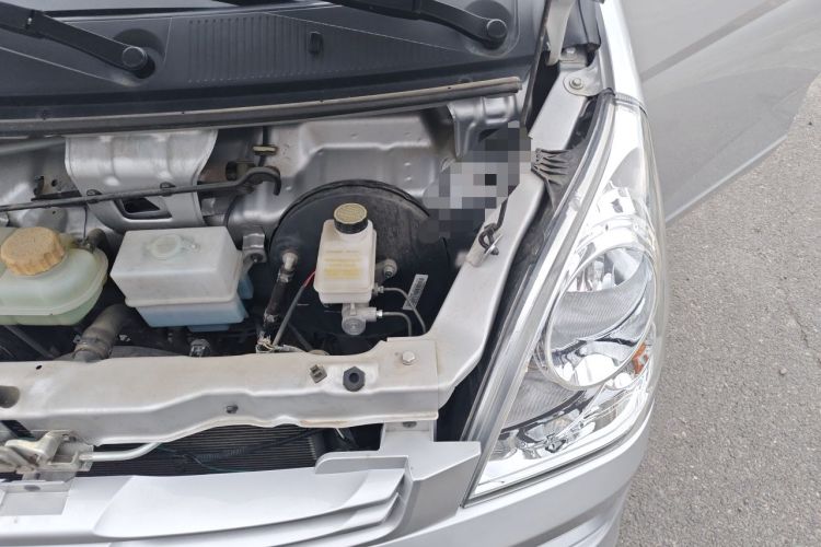 Used Wuling Rongguang 2019 1.5L S Base Version Engine Bay Left