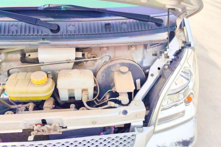 Used Wuling Rongguang 2019 1.5L Extended Basic Version Engine Bay Left