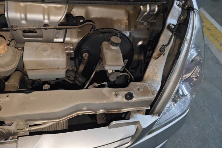 Used Wuling Rongguang 2019 1.2L S Base Model Engine Bay Left