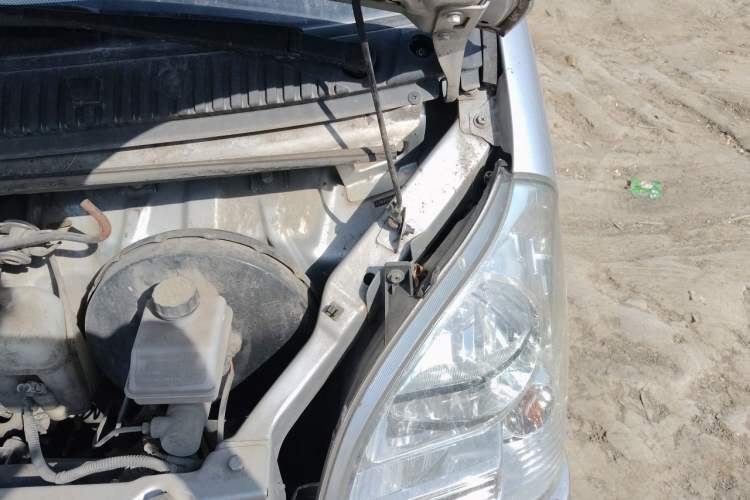 Used Wuling Rongguang 2019 1.5L Extended Basic Version Engine Bay Left