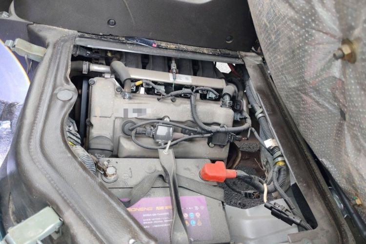 Used Wuling Rongguang 2019 1.2L S Van Standard Model with 5 Seats Engine Bay Left