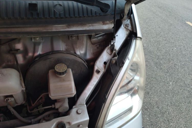 Used Wuling Rongguang 2019 1.5L Extended Basic Version Engine Bay Left