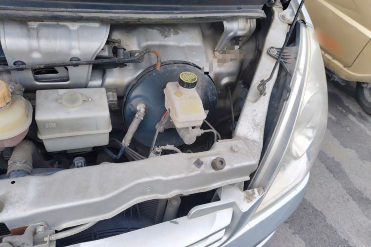 Used Wuling Rongguang 2019 1.2L S Base Model Engine Bay Left