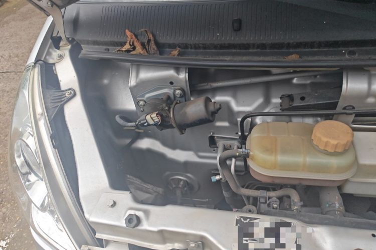 Used Wuling Rongguang 2019 1.2L S Base Model Engine Bay Right
