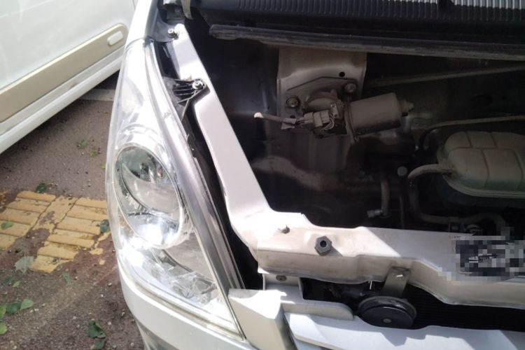 Used Wuling Rongguang 2019 1.2L S Van Utility Model with 2 Seats Engine Bay Right