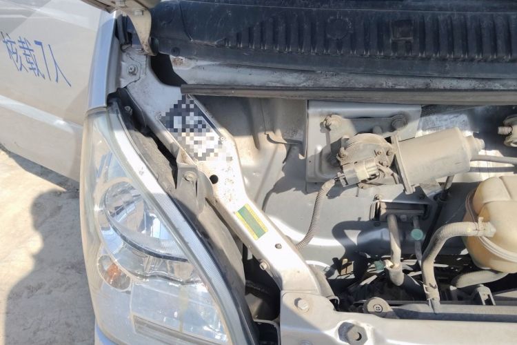 Used Wuling Rongguang 2019 1.5L Extended Basic Version Engine Bay Right