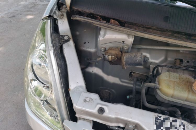 Used Wuling Rongguang 2019 1.2L S Van Utility Model with 2 Seats Engine Bay Right