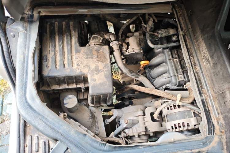 Used Wuling Rongguang 2019 1.5L Extended-Body Van Base Model with 2 Seats Engine Bay Right