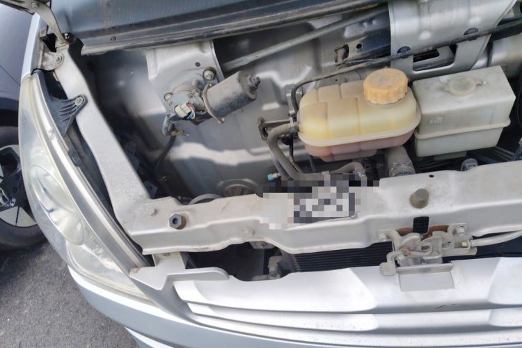 Used Wuling Rongguang 2019 1.2L S Base Model Engine Bay Right