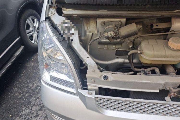 Used Wuling Rongguang 2019 1.5L Extended-Body Van Base Model with 2 Seats Engine Bay Right