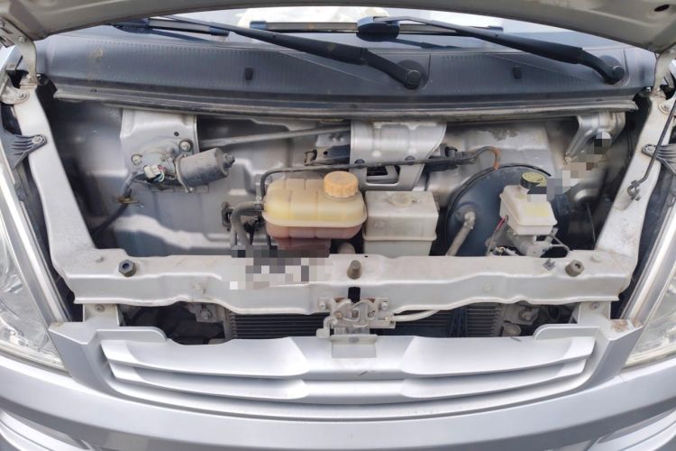 Used Wuling Rongguang 2019 1.2L S Base Model Engine Bay