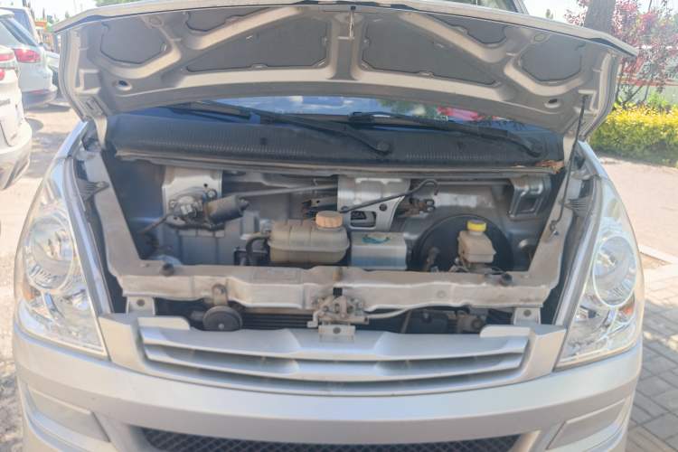 Used Wuling Rongguang 2019 1.2L S Van Utility Model with 2 Seats Engine Bay