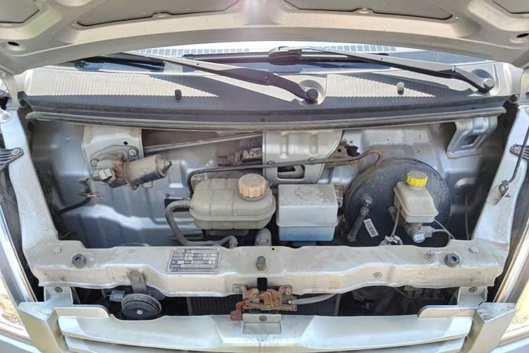 Used Wuling Rongguang 2019 1.2L S Van Standard Model with 5 Seats Engine Bay