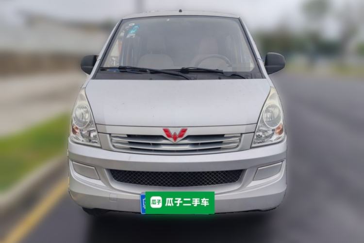 Used Wuling Rongguang 2019 1.2L S Van Standard Model with 5 Seats Front