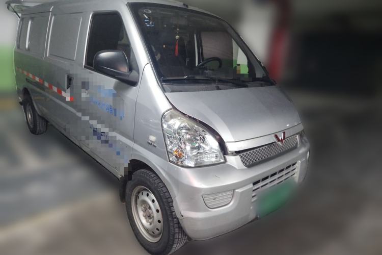 Used Wuling Rongguang 2019 1.5L Extended-Body Van Base Model with 2 Seats Front Right 45 Deg