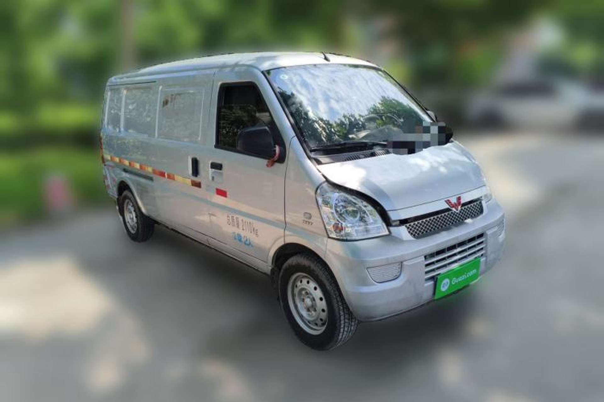 Used Wuling Rongguang 2019 1.5L Extended-Body Van Base Model with 2 Seats Front Right 45 Deg