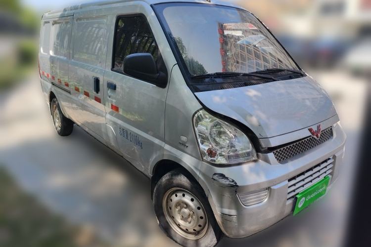Used Wuling Rongguang 2019 1.5L Extended-Body Van Base Model with 2 Seats Front Right 45 Deg