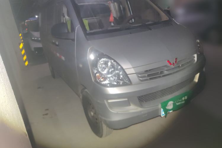 Used Wuling Rongguang 2019 1.2L S Van Utility Model with 2 Seats Front Right 45 Deg