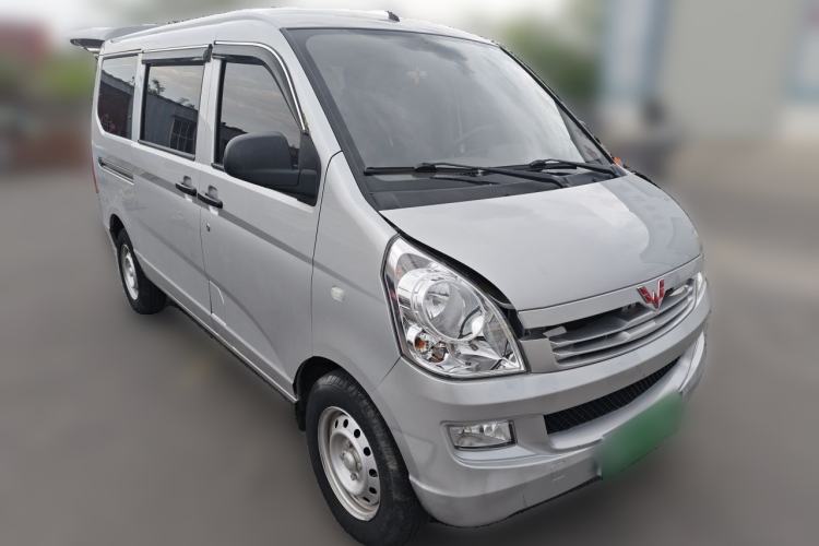 Used Wuling Rongguang 2019 1.5L S Base Version Front Right 45 Deg