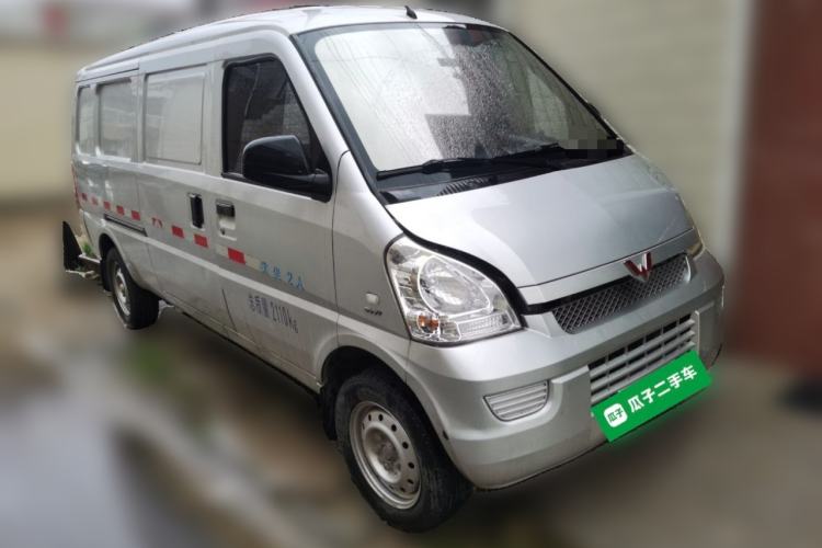 Used Wuling Rongguang 2019 1.5L Extended-Body Van Base Model with 2 Seats Front Right 45 Deg