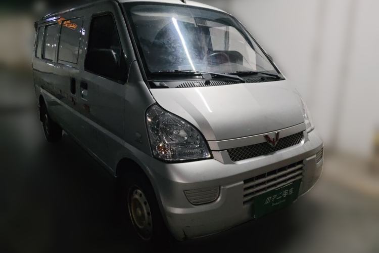Used Wuling Rongguang 2019 1.5L Extended-Body Van Base Model with 2 Seats Front Right 45 Deg